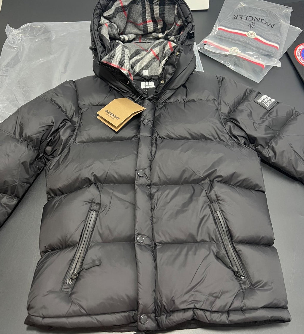 Burberry Detatchable Sleeves Puffer