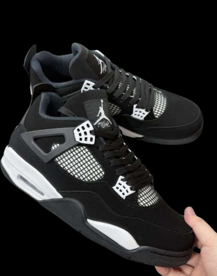 Air Jordan 4 White Thunder Retro