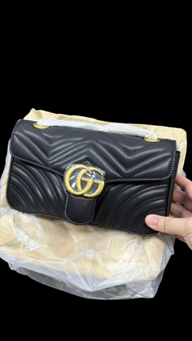 GG Marmont matelassé shoulder bag Black