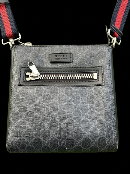 GUCCI Pouch Messenger Bag