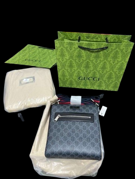 GUCCI Pouch Messenger Bag